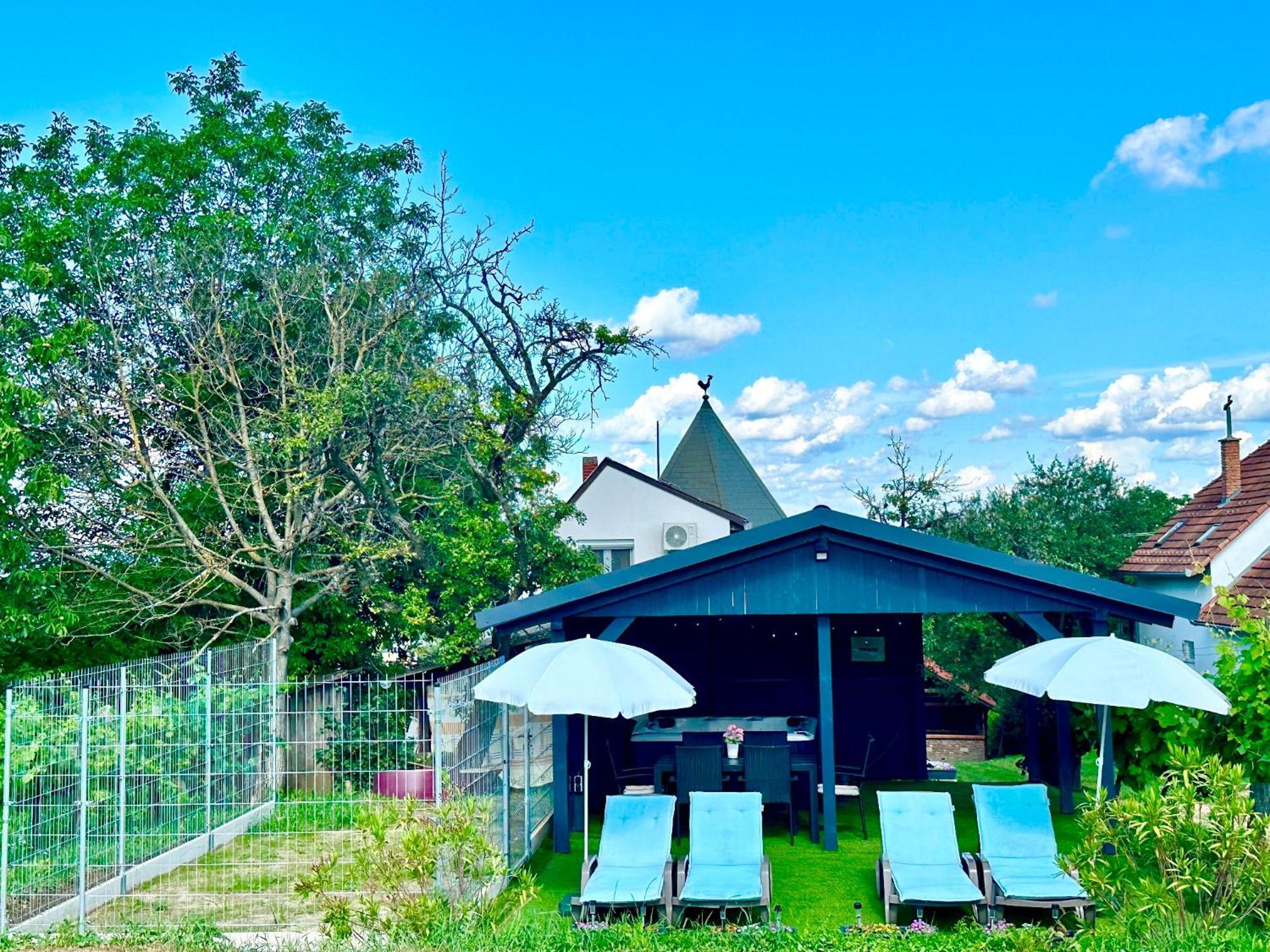 Szent Orban Panzio - Kutyabarat Apartmanok Zalakaros Exterior photo